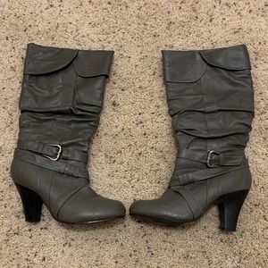 Women's Rue 21 Medium (maybe 7/8) boots